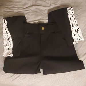 Jeggings with white detail on bottom